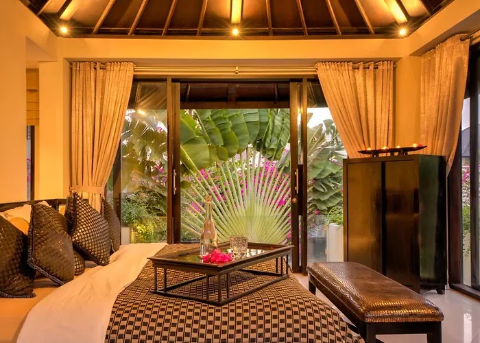 Savoir Villa *